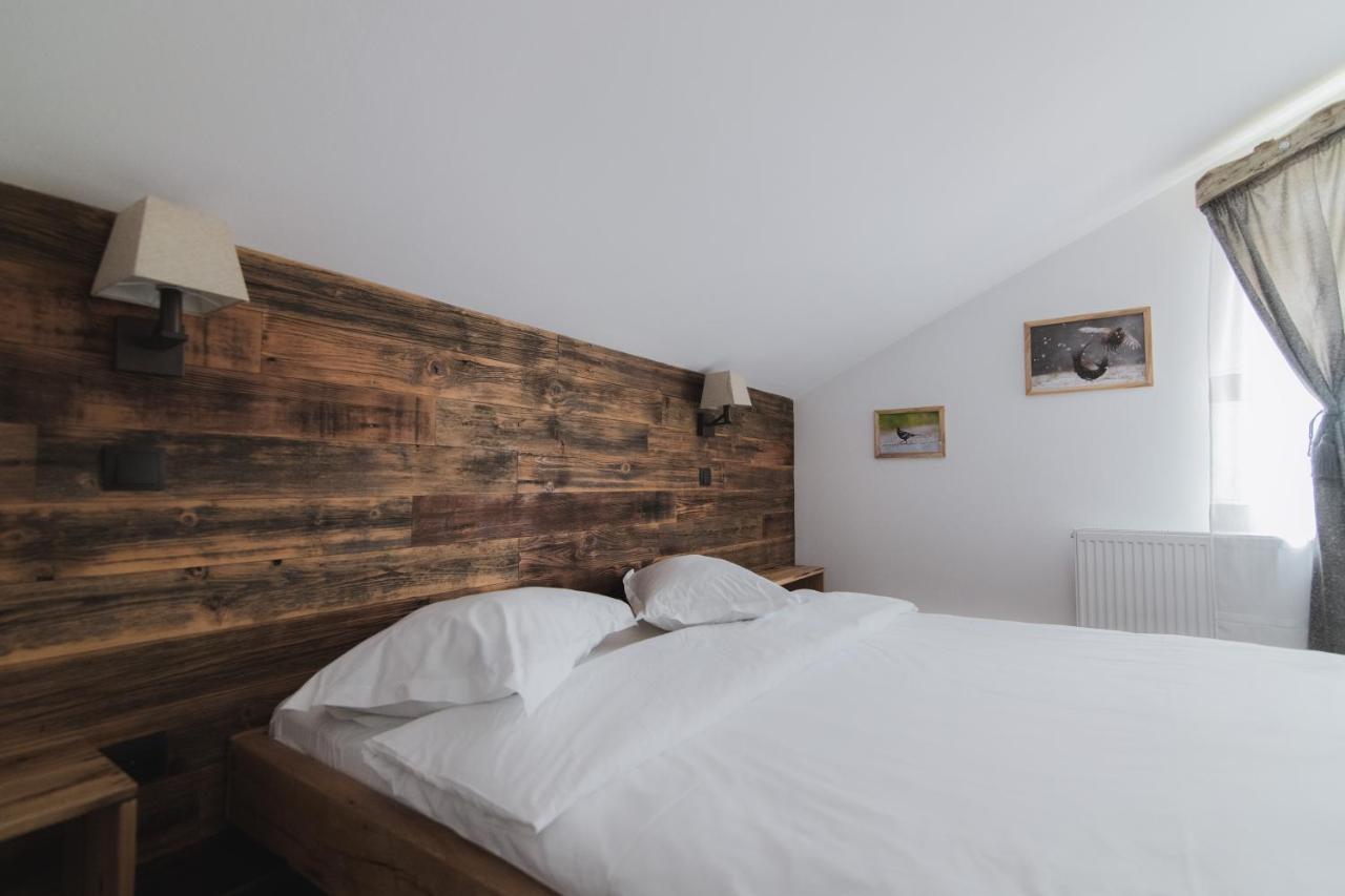 Cocosul De Munte Hotell Baia de Fier Eksteriør bilde