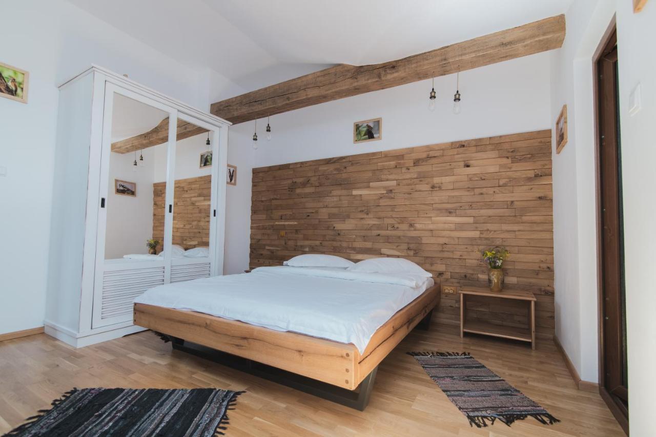 Cocosul De Munte Hotell Baia de Fier Eksteriør bilde