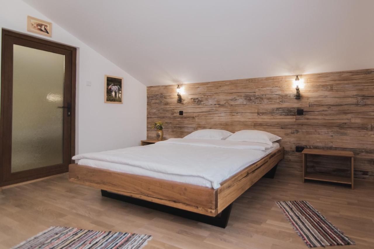 Cocosul De Munte Hotell Baia de Fier Eksteriør bilde